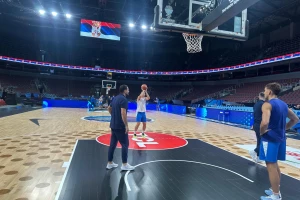 Srbija odradila poslednji trening, Bogdan našpanovan za Estonce